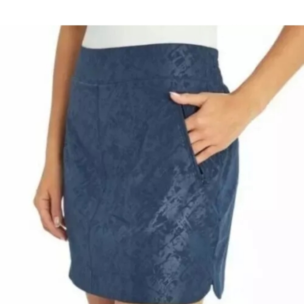 Orvis Travel Skort Blue Embossed Print Pull On Built In Short Zip Pockets Size L - Picture 13 of 13